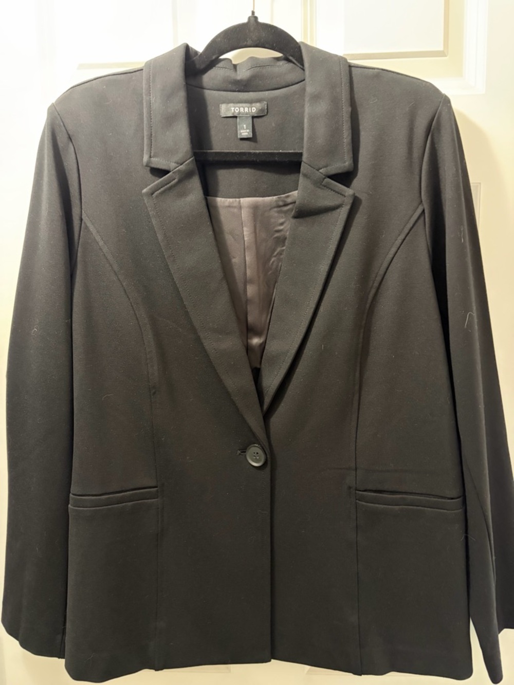 torrid Black Single-Button Notch Lapel Blazer